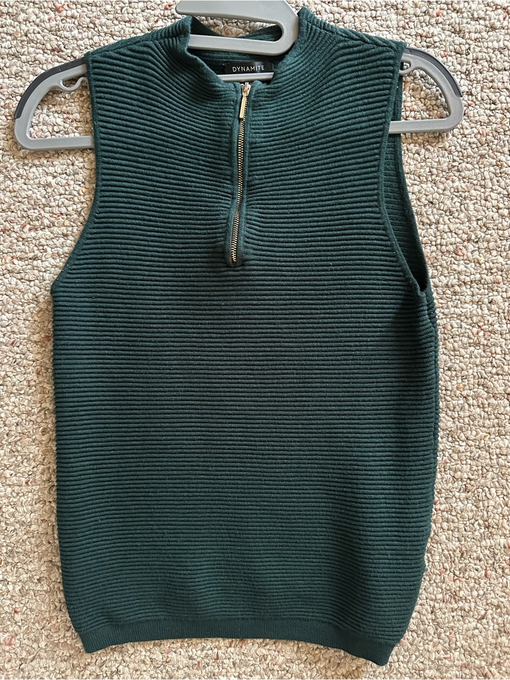 Dynamite Sleeveless Ribbed Tank Top in Green - Size small